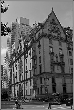 The Dakota - John Lennon Murdered Here