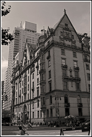 The Dakota - John Lennon Murdered Here